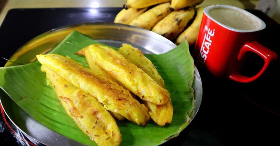 Banana fritters using dosa batter