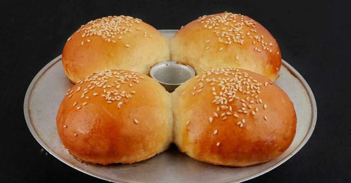 Make your burger buns using idli steamer