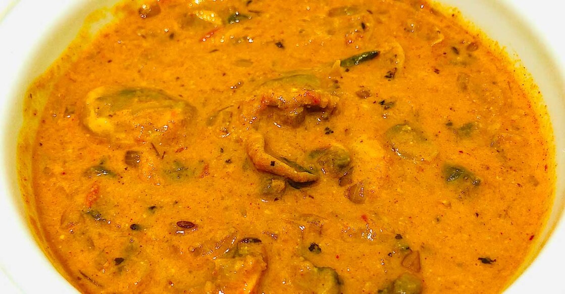 Rich and creamy almond mushroom masala
