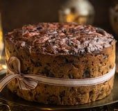 Five yummy cakes to bake at home this Christmas