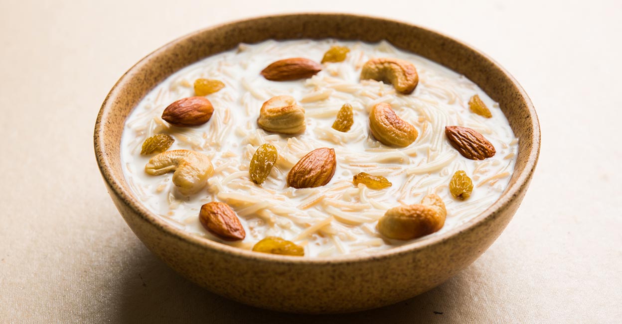 Orange-oats kheer is a yummy dessert that can easily satisfy your sweet cravings. Representative image/iStock/subodhsathe
