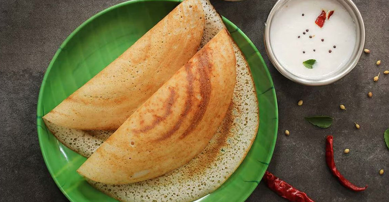 This dosa also has dried chilly and cumin seeds as ingredients. Photo:vm2002/Shutterstock

