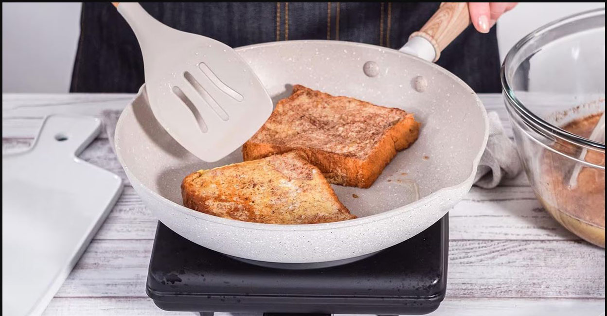The dish is spiced up with chilly and pepper powders. Photo: Arina P Habich/Shutterstock

