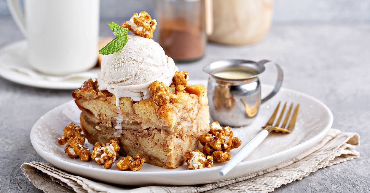 apple-pudding This pudding is only 150 calories and is made with palm sugar candy, low-fat milk, dates and more and thus, is extremely yummy as well. Representative image/Shutterstock/Elena Veselova