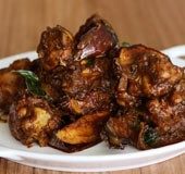 Kathirikka kozhi varattu: When aubergine teamed up with chicken to become a classy dish