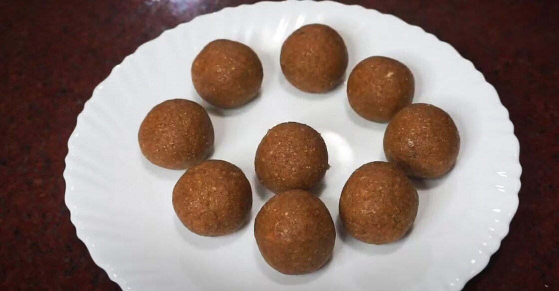 All you need are four ingredients to make the snack. Photo: Bincy Lenin