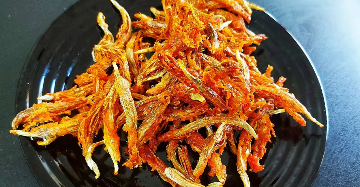 A dish made of the flower petals inside the banana blossoms, it's a delicious, highly aromatic, unique, and healthy side dish. Photo: Prabha, Dubai