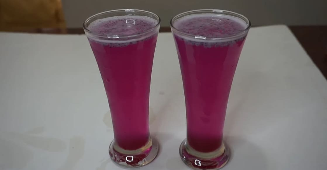 Red spinach can be used to add colour to the drink. Photo: Bincy Lenin