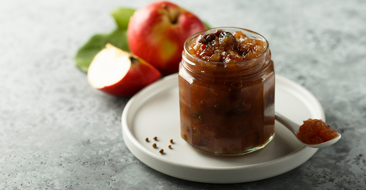 Homemade apple chutney. Photo: Shutterstock/MariaKovaleva