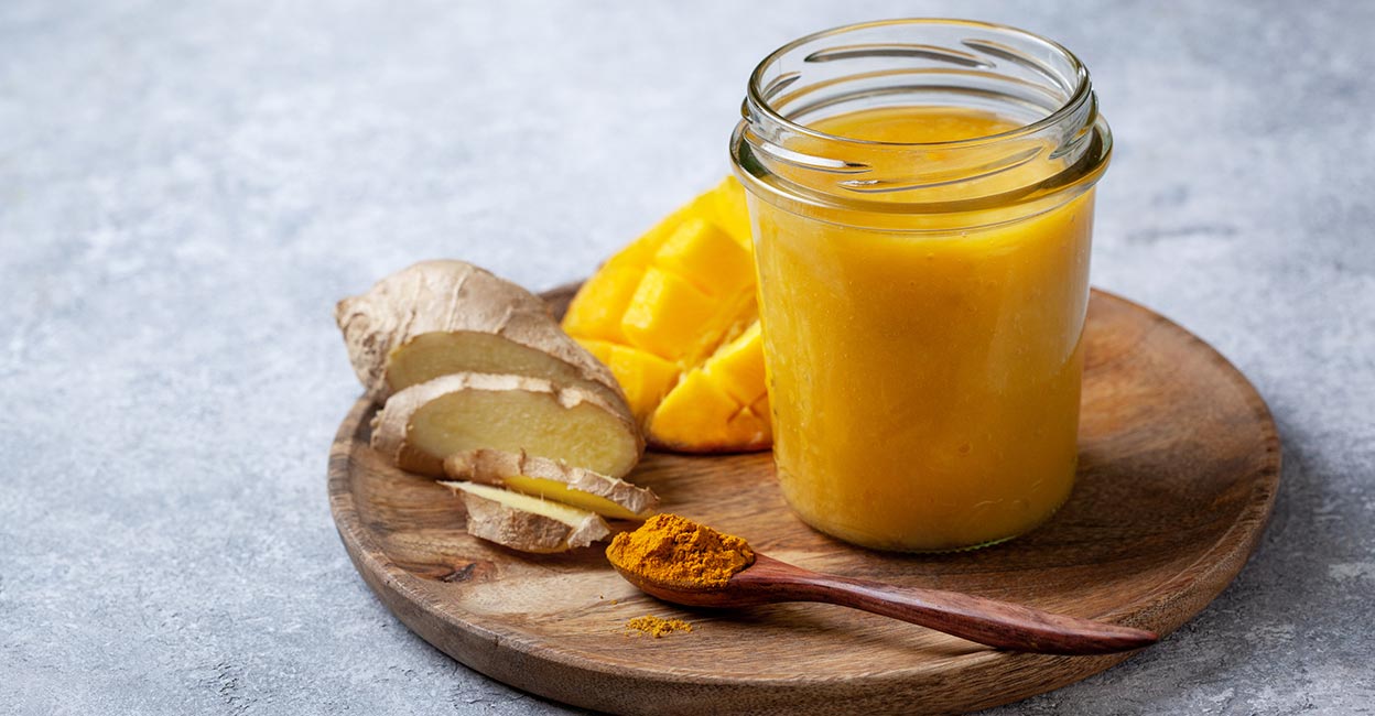 Turmeric smoothie. Photo: iStock/natashamam