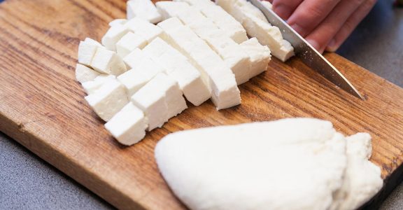How to make fresh paneer from milk at home