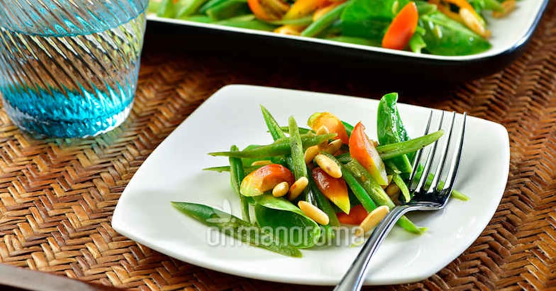 Bean spinach salad