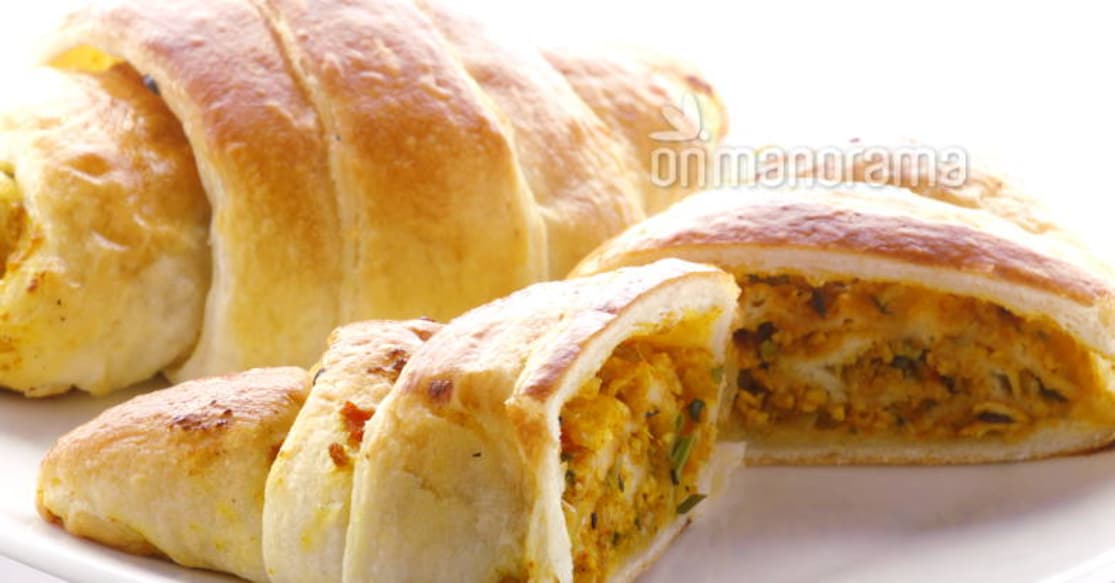 Paneer Akuri Croissant