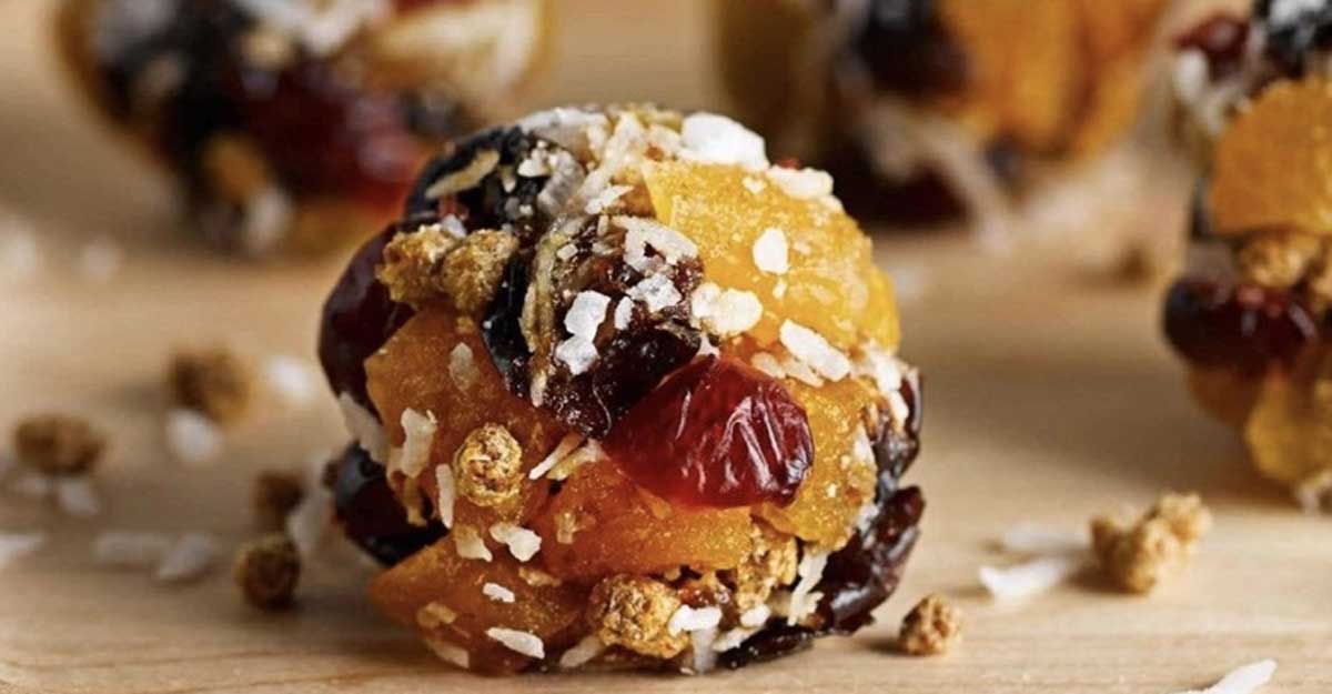 Dry fruits ladoo