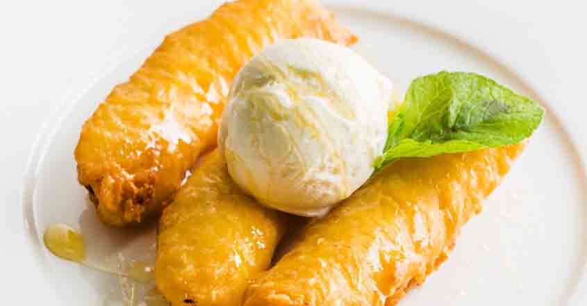 vegan pazhampori banana fritters