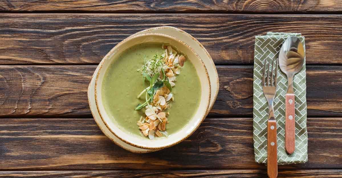 broccoli-almond-soup broccoli-almond-soup