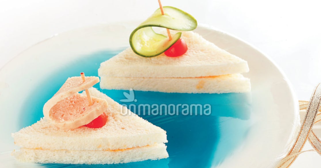 Sandwich boat Sandwich boat