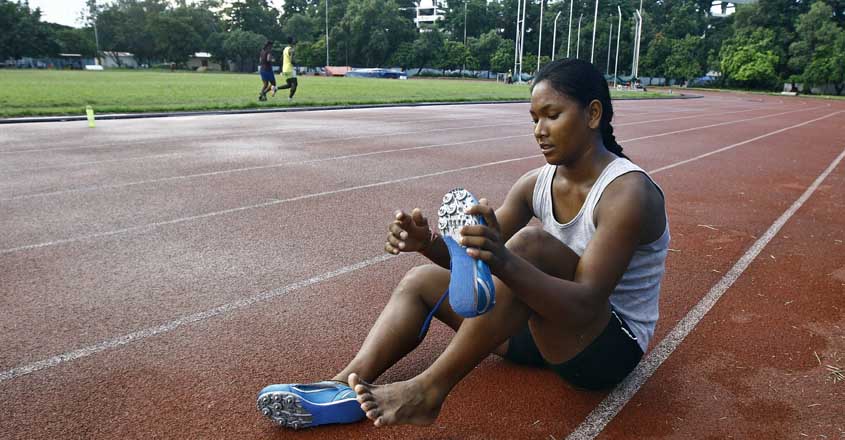 Shoes bother six-toed Indian athlete at Asiad