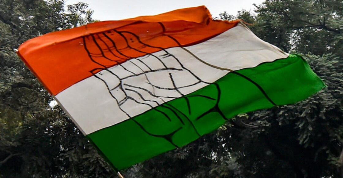 Priority to keep BJP out of power: Congress Priority to keep BJP out of power: Congress