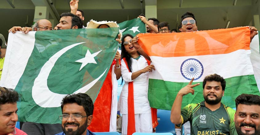 Fans gear up for high-octane clash between India and Pakistan