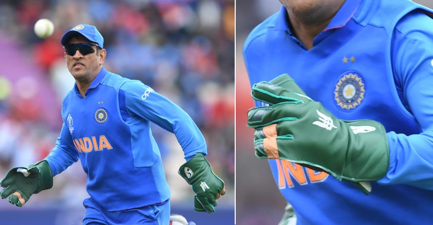 Dhoni sports 'Balidaan Badge', insignia of Indian Para Special Forces