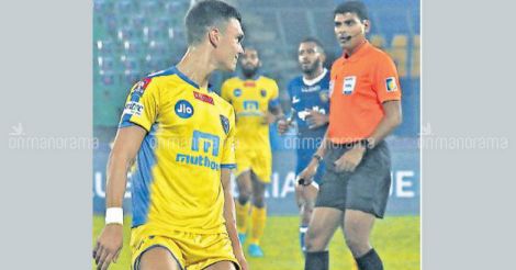 ISL referees in the spotlight for wrong reasons