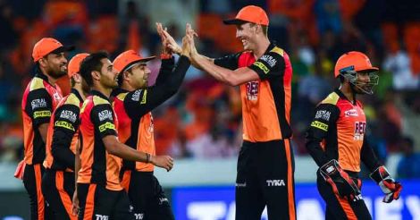 Sunrisers bowlers, Dhawan ruin Royals' IPL return