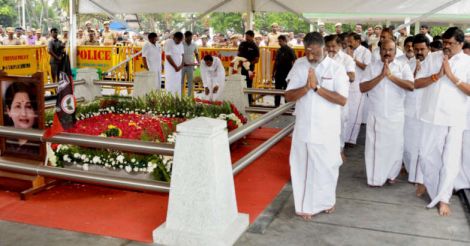 Jayalalithaa should be given Bharat Ratna: TN govt passes resolution