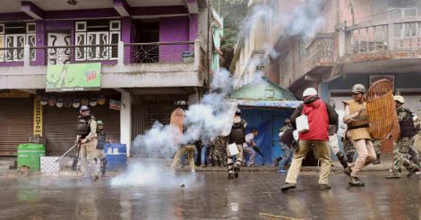 One killed, IRB officer seriously injured after GJM protest turns violent in Darjeeling