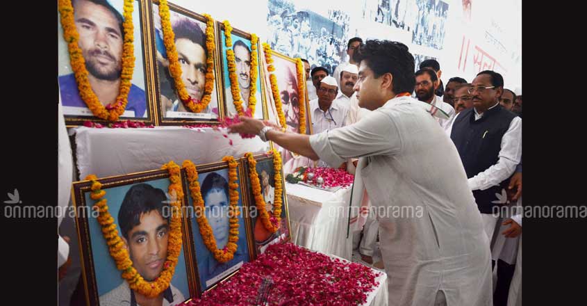 Elections 2019 | Bloomer ahead of LS polls? Congress govt in MP justifies police firing on Mandsaur farmers