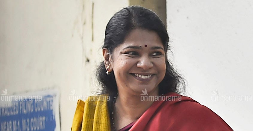 Kanimozhi leads the DMK charge in parched Thoothukudi Kanimozhi leads the DMK charge in parched Thoothukudi