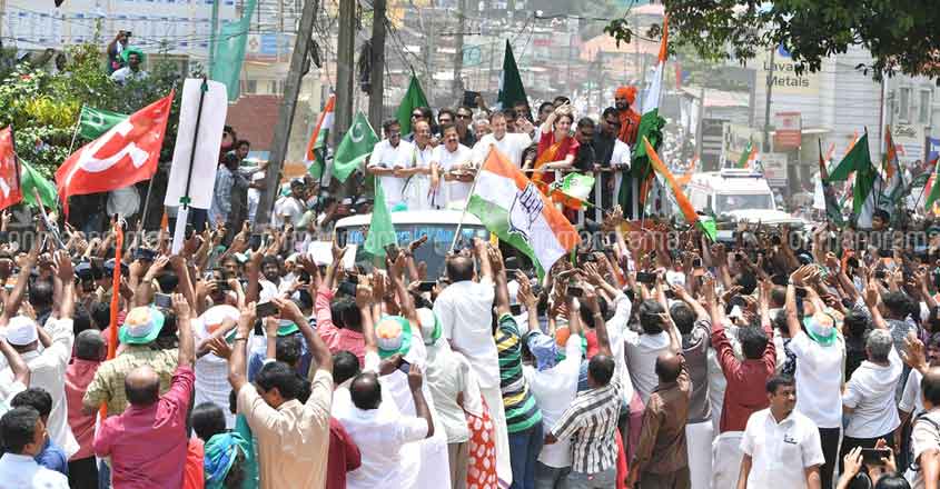 Sea of people to see show, Wayanad wows Rahul, Priyanka, Congress 