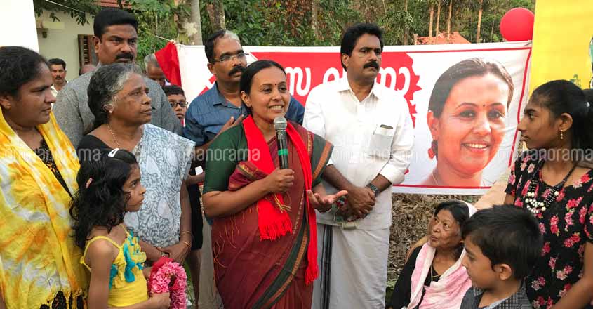 Day with candidate | Sabarimala out, Veena chants development in Ayyappa's abode