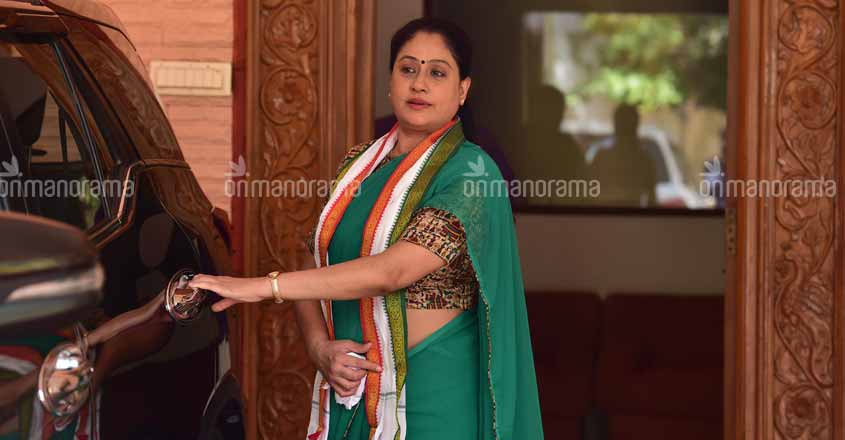 Former action hero Vijayashanthi leads Congress charge in Telangana