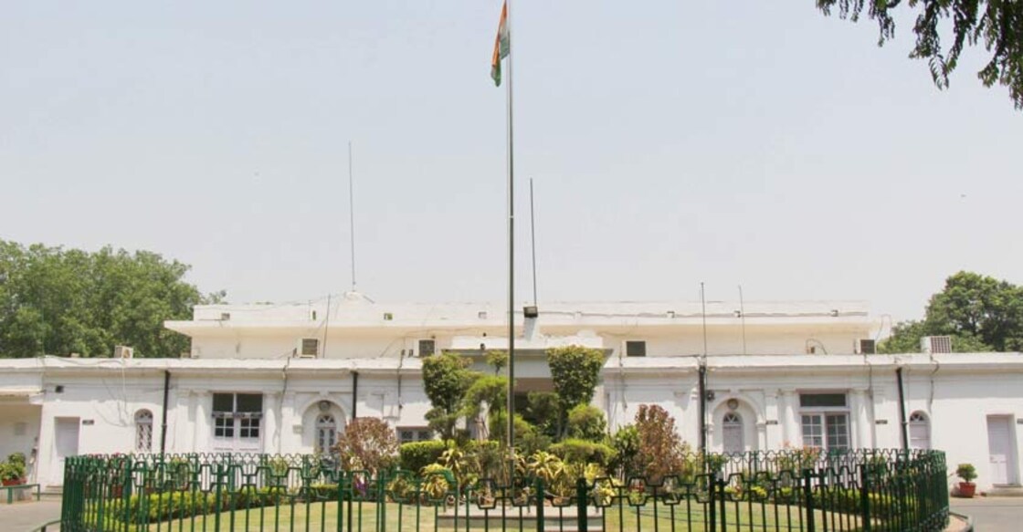 The insider versus outsider at Rahul Gandhi's12 Tuglak Lane