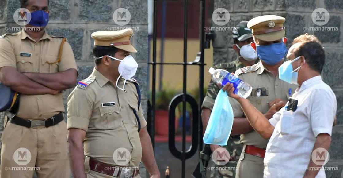 lockdown-police-kerala