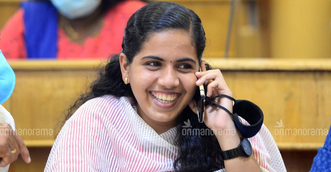 Arya Rajendran, 21, to be Thiruvananthapuram mayor Arya Rajendran, 21, to be Thiruvananthapuram mayor