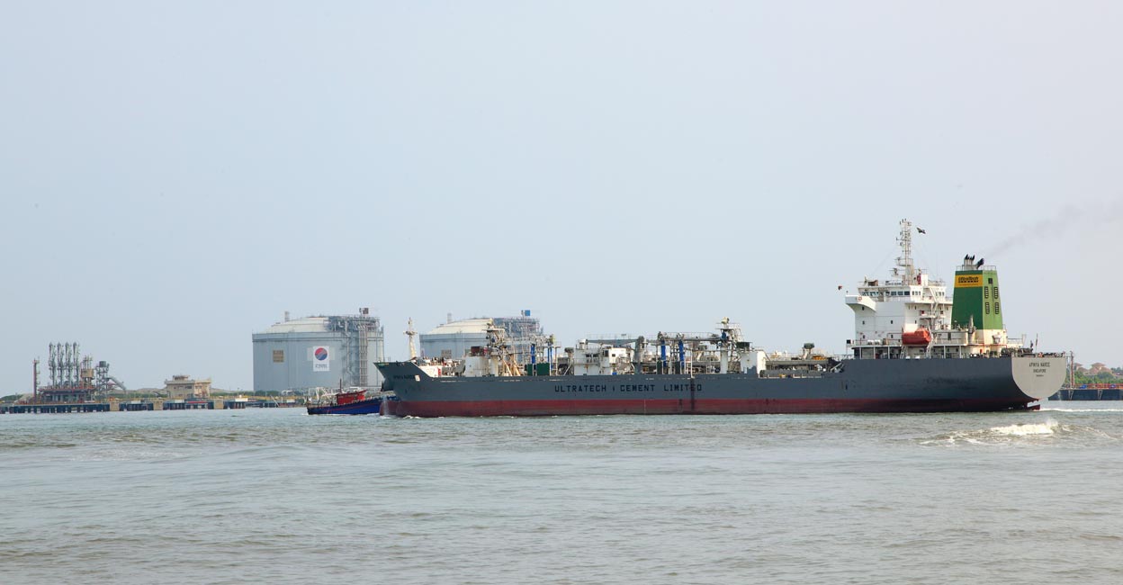 cochin Cochin Shipyard | Shutterstock images