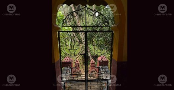 The locked Jatadhari temple. The locked Jatadhari temple.