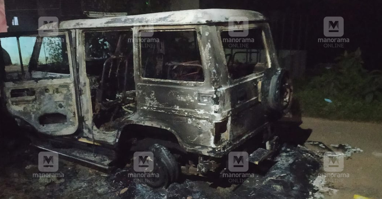 Clashes erupt amid Christmas celebration in guest workers' camp in Kizhakkambalam, five cops injured The clashes erupted in the camp, where labourers of Kitex company were staying, in the middle of the night while Christmas celebration was going on.