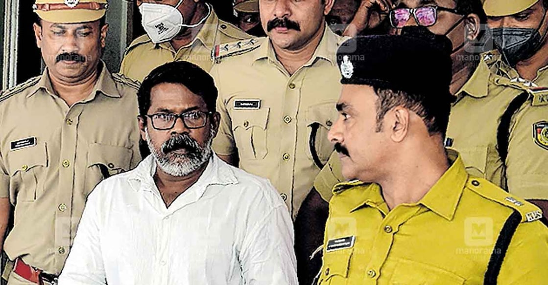 'Ripper' Jayanandan responsible for the twin murder in Ponekkara in Edappally on May 30, 2004 brought to Kalamassery Crime Branch office. Photo: Manorama