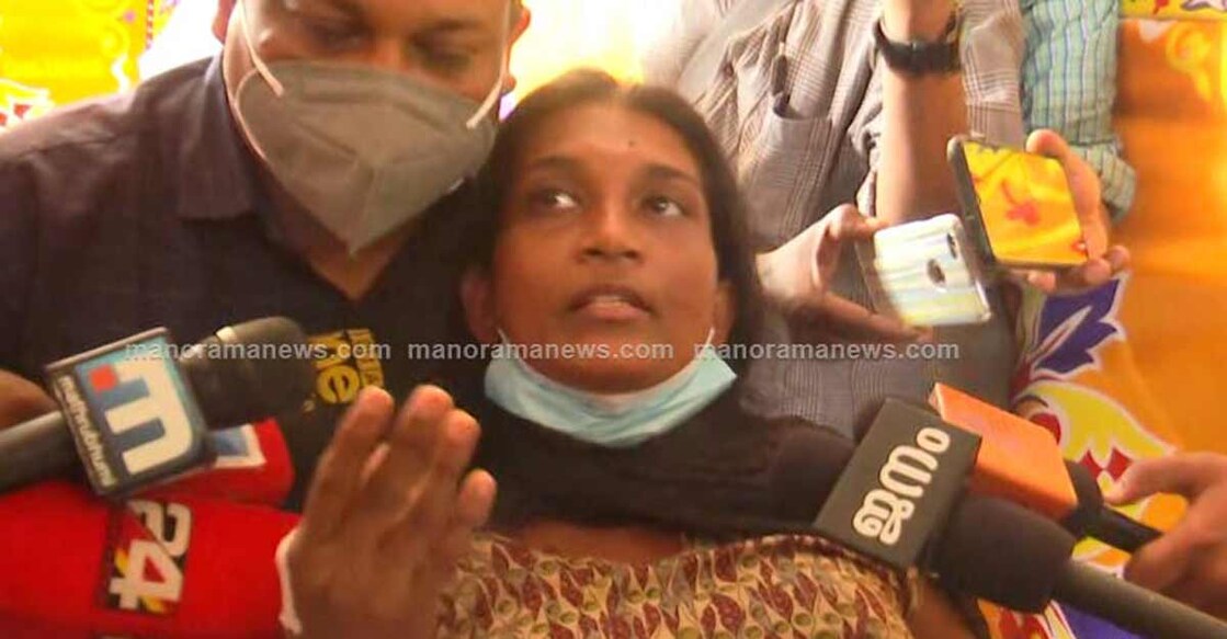 Mannar native Bindu, who was abducted by an unidentified gang in the wee hours of Monday and released later in Palakkad.