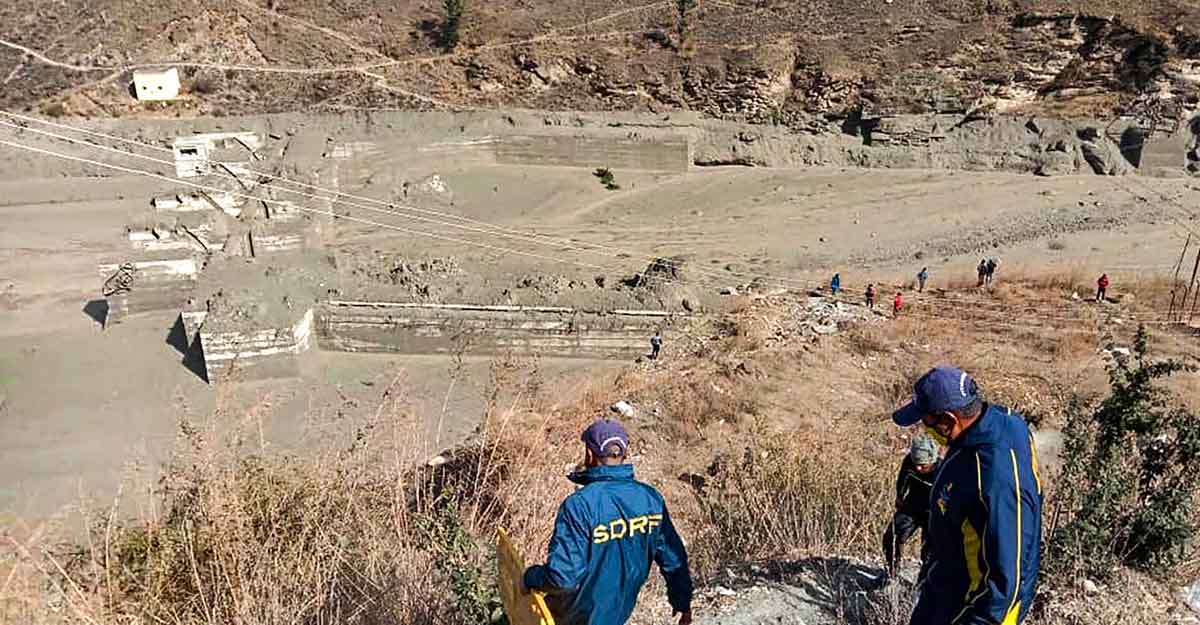 Damaged dam of the Rishi Ganga Power Project Damaged dam of the Rishi Ganga Power Project