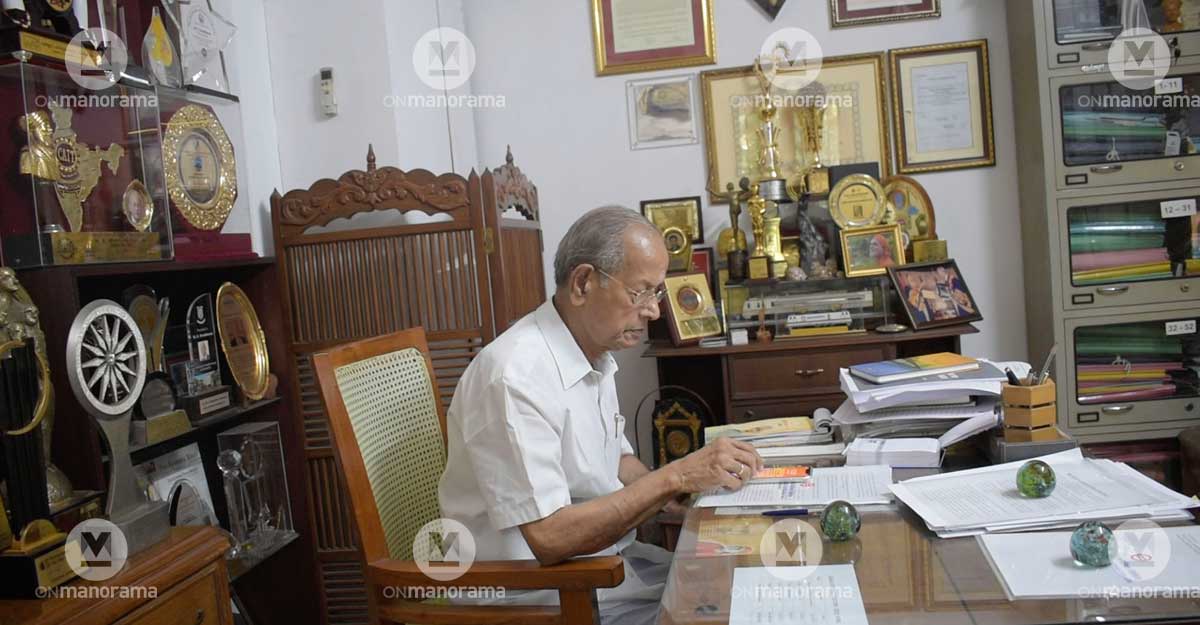 E Sreedharan says he will not disturb people with loud music and drumbeats during election campaign. E Sreedharan says he will not disturb people with loud music and drumbeats during election campaign.