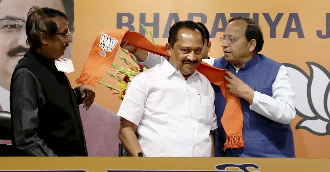 Former Kerala Congress leader Vijayan Thomas joins BJP Former Kerala Congress leader Vijayan Thomas joins BJP