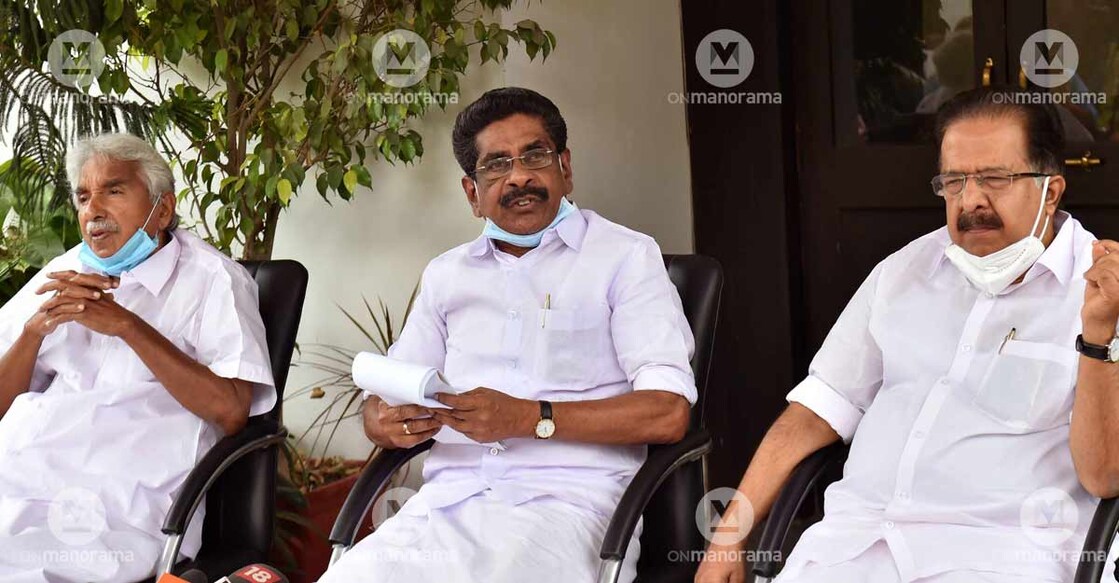Oommen Chandy, Mullappally Ramachandran, Ramesh Chennithala