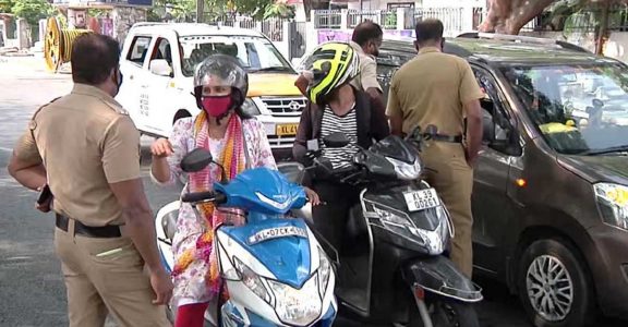 Weekend curbs continue in Kerala: Police book 5,371, arrests 984 on Saturday for violations Weekend curbs continue in Kerala: Police book 5,371, arrests 984 on Saturday for violations