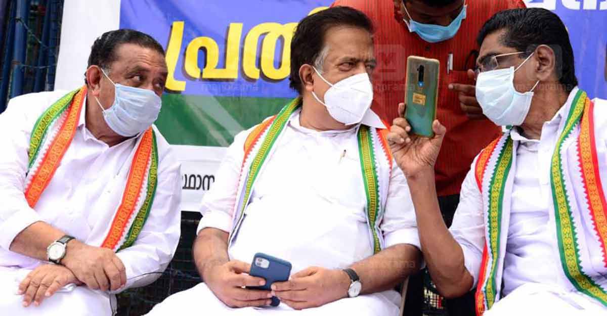 Mullappally-Ramachandran-Ramesh-Chennithala-MM-Hassan