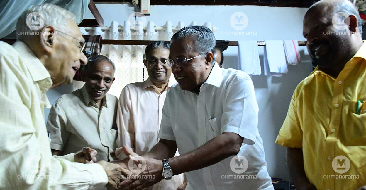 Dr PK Warrier with Chief Minister Pinarayi Vijayan