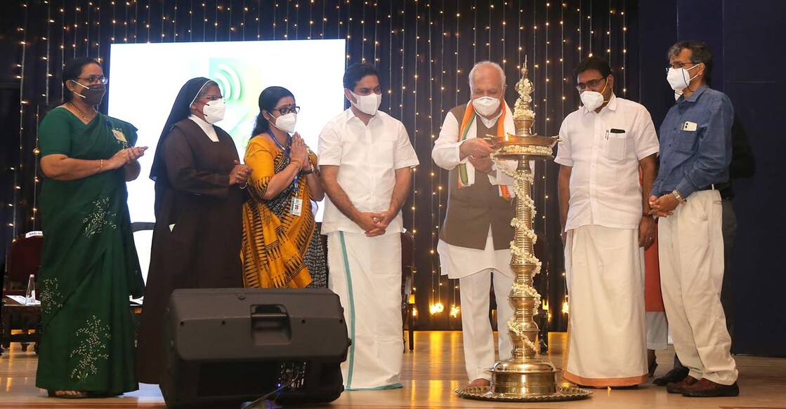Kerala Governor Arif Muhammed Khan lights the lamp